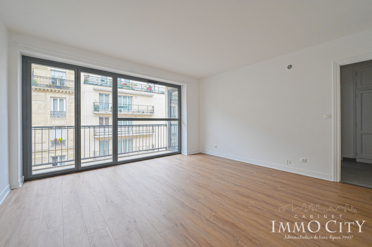 Location Appartement  2 pièces - 44.38m² 75015 Paris