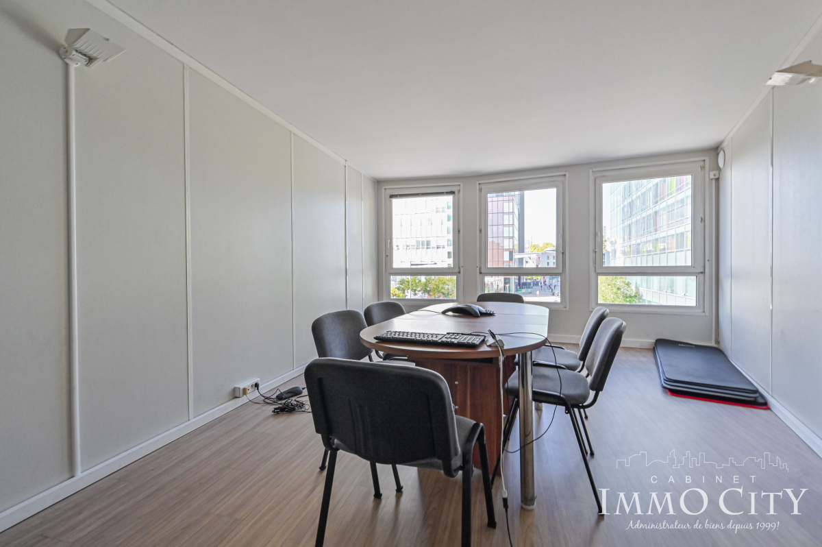 Vente Bureau  12 pièces - 208m² 93100 Montreuil
