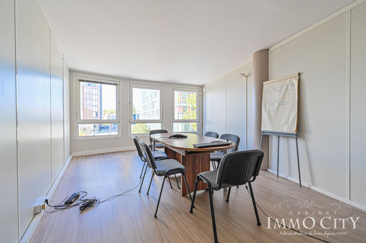 Vente Bureau  12 pièces - 208m² 93100 Montreuil