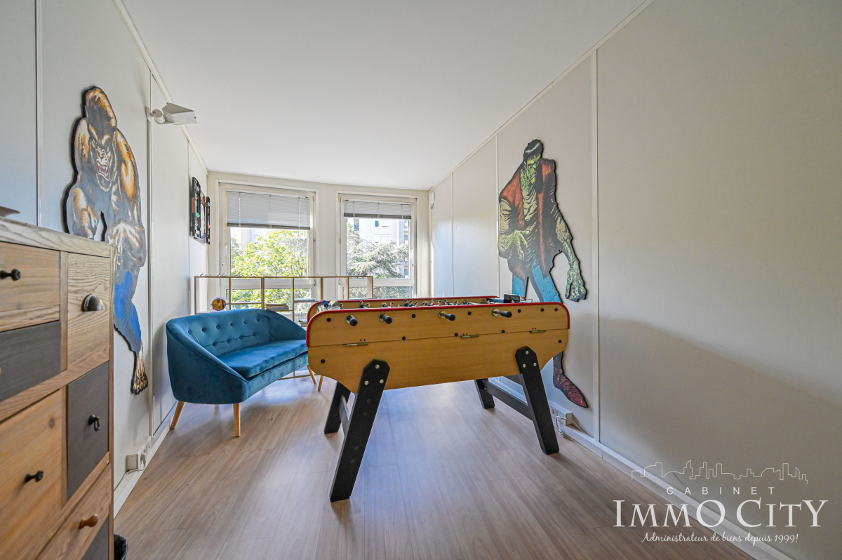 Vente Bureau  12 pièces - 208m² 93100 Montreuil