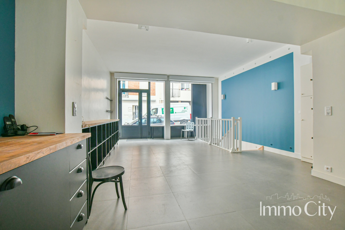 Location Local commercial  2 pièces - 75m² 75015 Paris