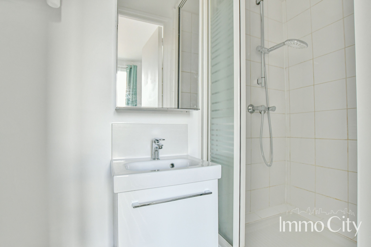 Location Appartement  1 pièce (studio) - 10.38m² 75015 Paris