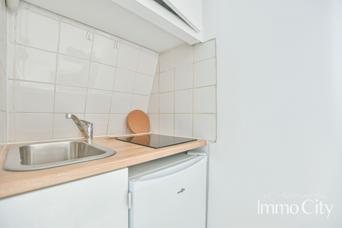 Location Appartement  1 pièce (studio) - 10.38m² 75015 Paris