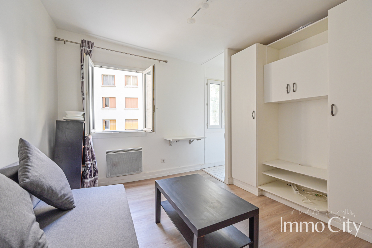 Location Appartement  1 pièce (studio) - 16.65m² 75017 Paris