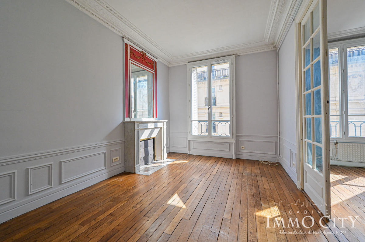 Location Appartement  3 pièces - 65m² 75013 Paris