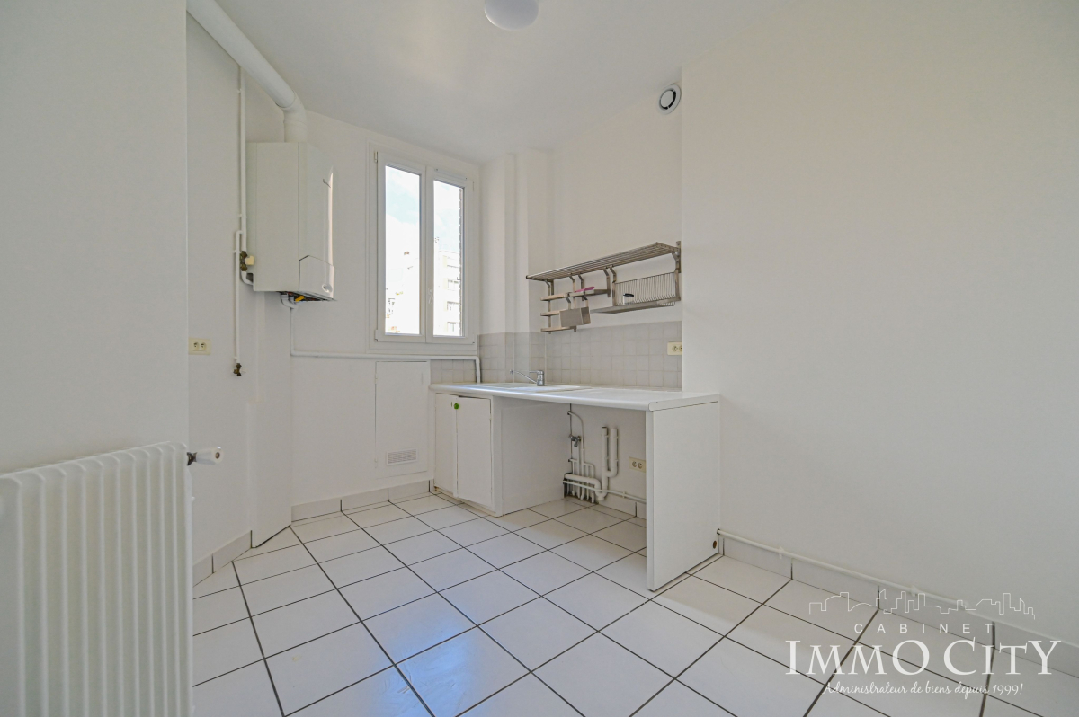 Location Appartement  3 pièces - 65m² 75013 Paris