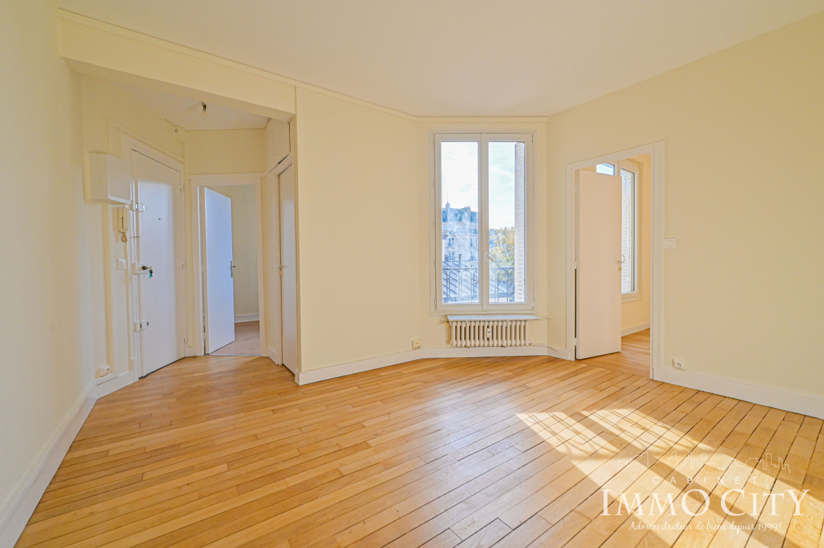Location Appartement  2 pièces - 41.78m² 75006 Paris