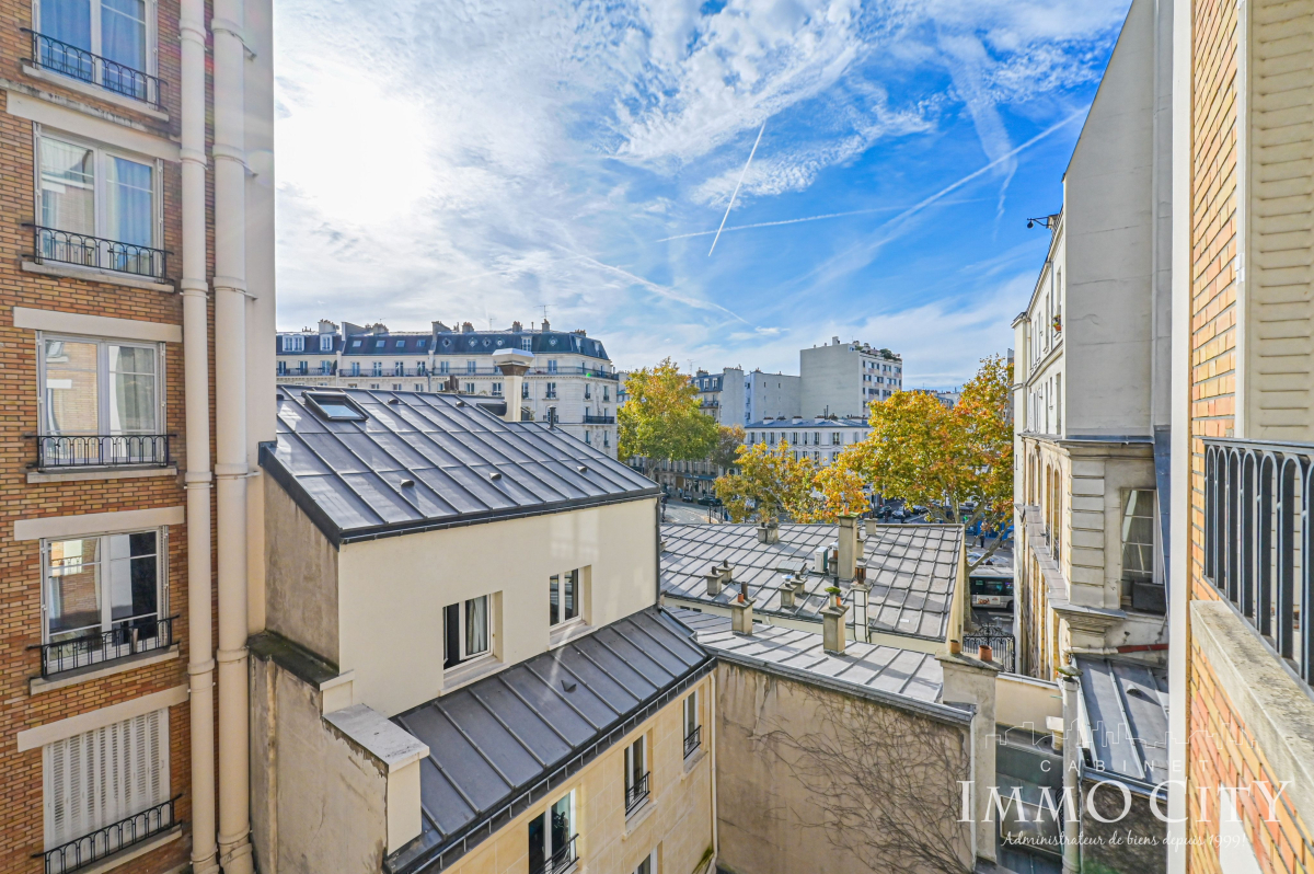 Location Appartement  2 pièces - 41.78m² 75006 Paris