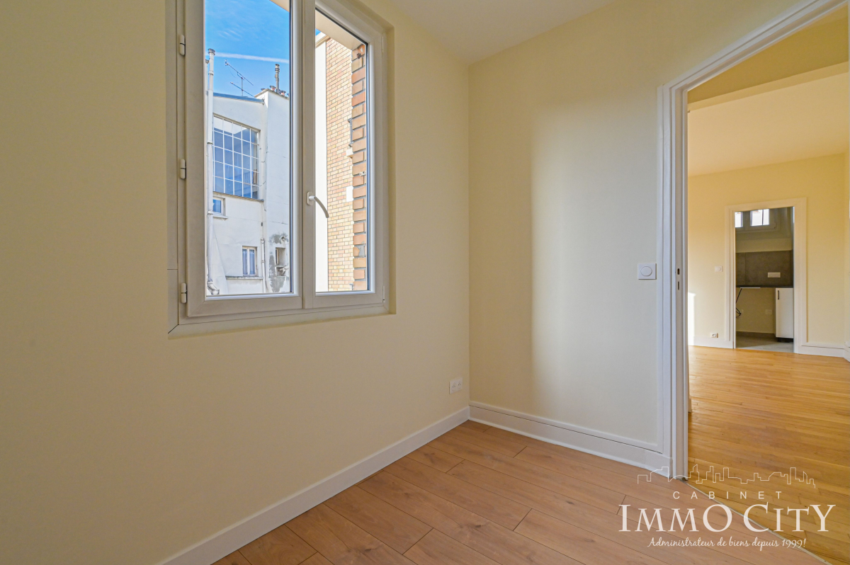 Location Appartement  2 pièces - 41.78m² 75006 Paris