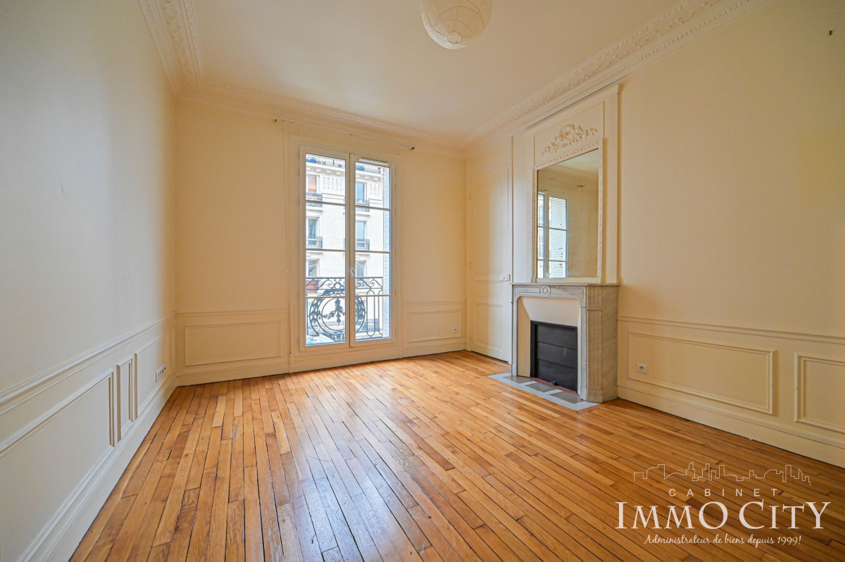 Location Appartement  5 pièces - 135m² 75007 Paris