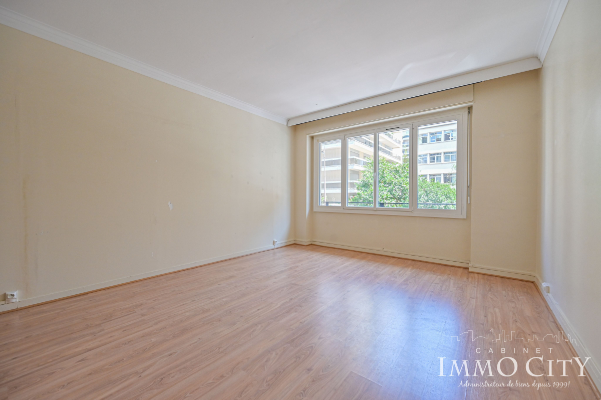 Vente Appartement  3 pièces - 73.5m² 75007 Paris