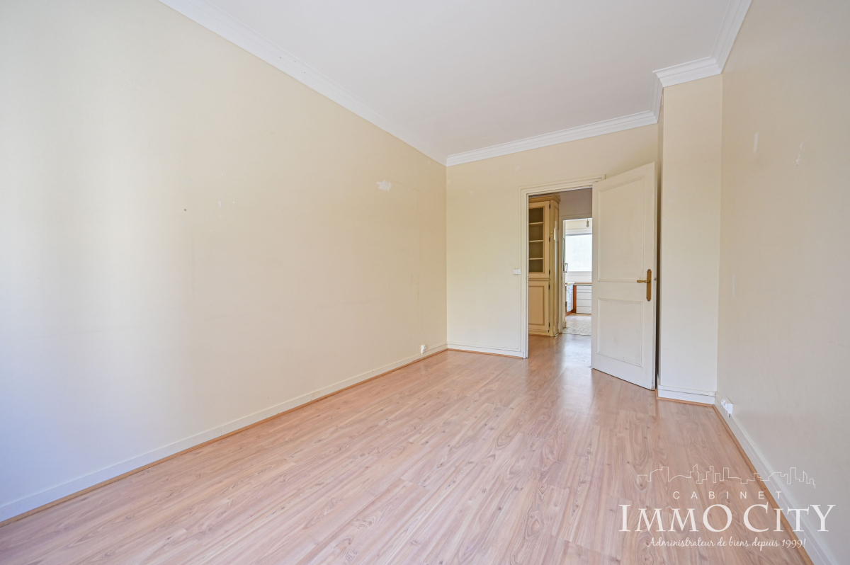Vente Appartement  3 pièces - 73.5m² 75007 Paris