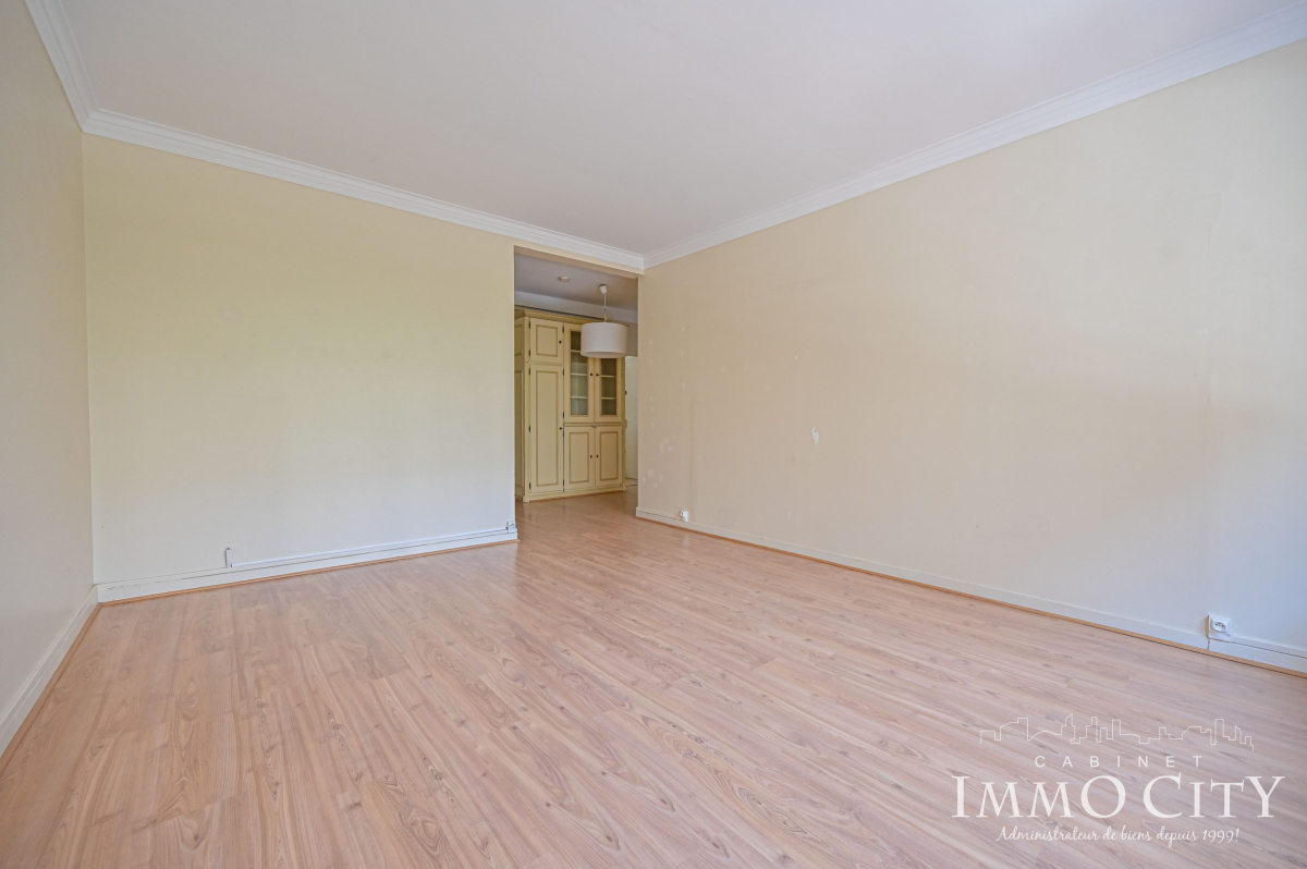 Vente Appartement  3 pièces - 73.5m² 75007 Paris