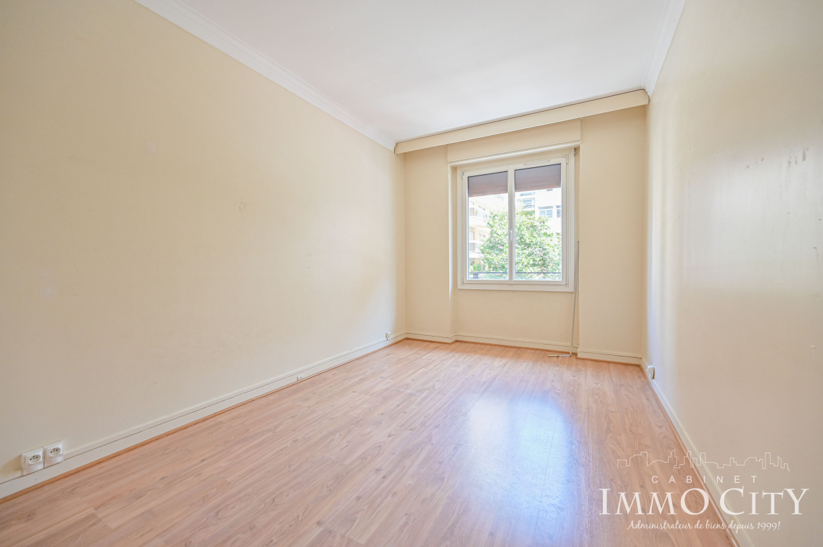 Vente Appartement  3 pièces - 73.5m² 75007 Paris