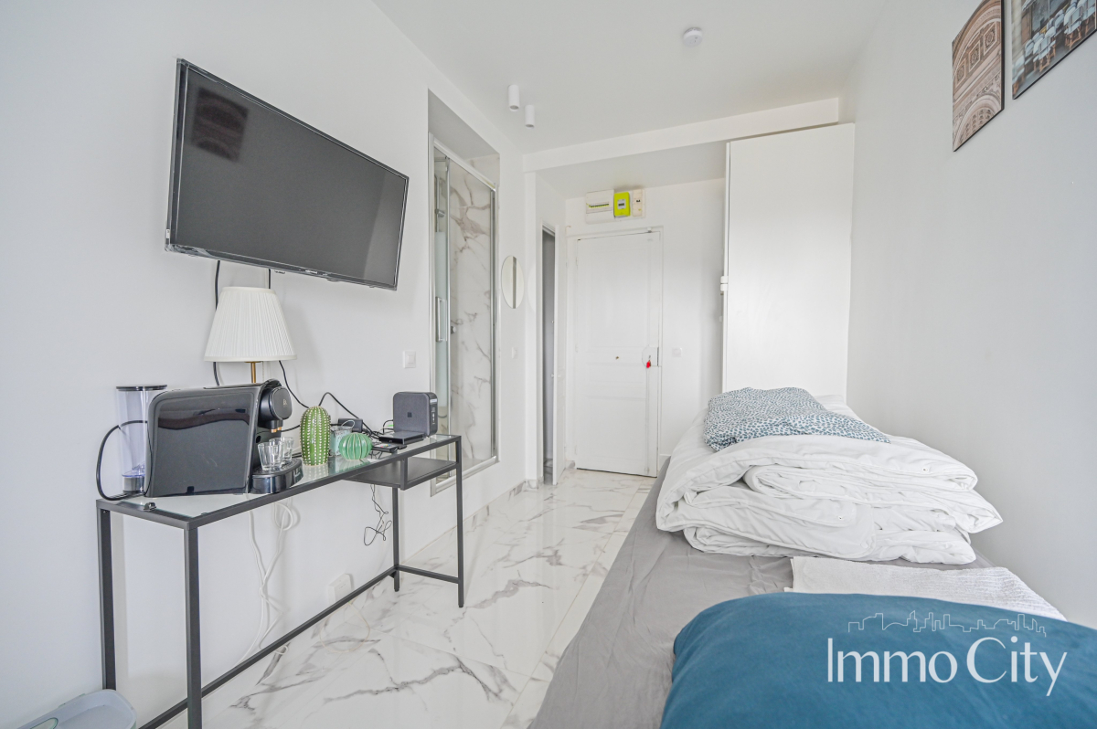 Location Appartement meublé 1 pièce (studio) - 13.07m² 92200 Neuilly-sur-seine