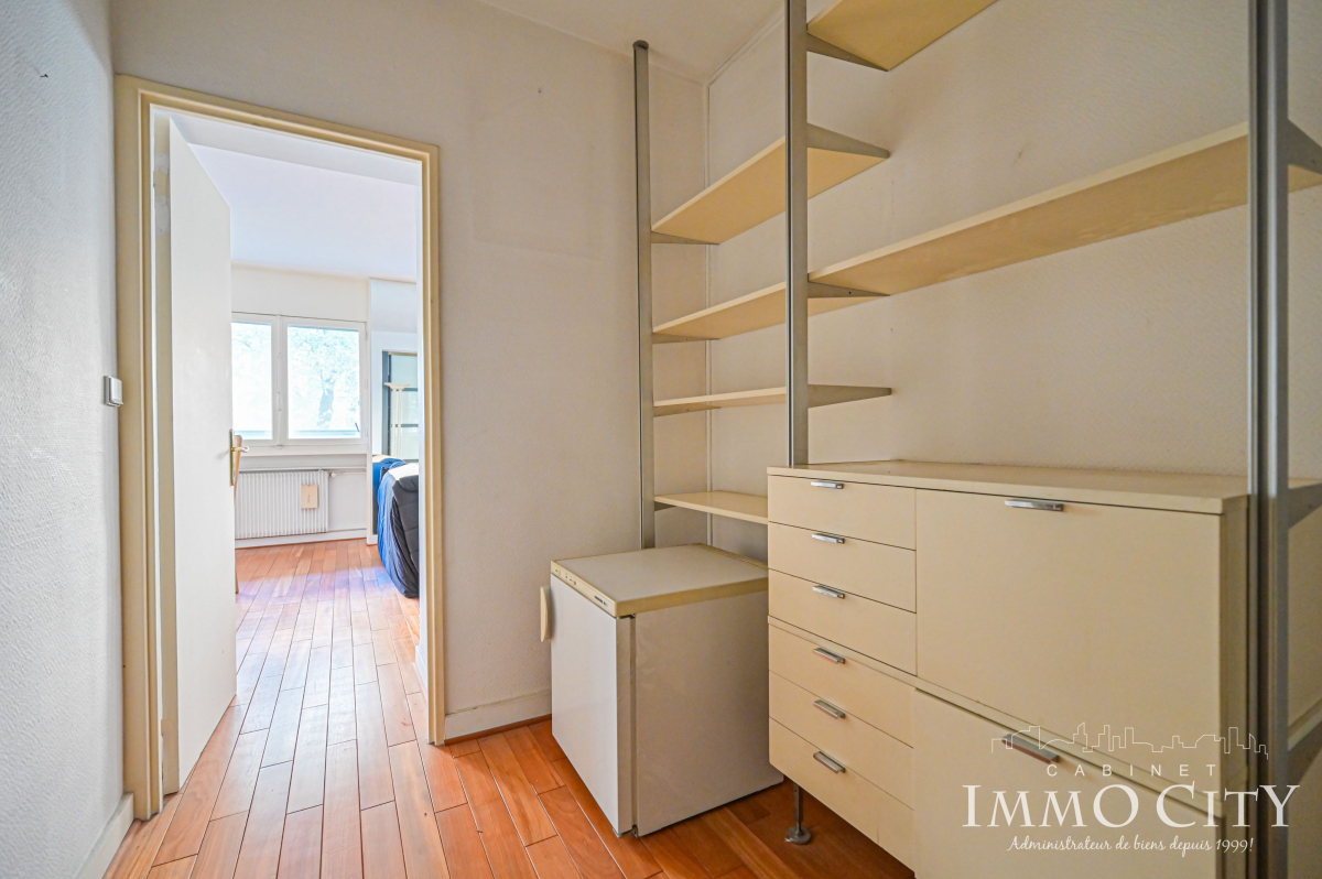 Location Appartement  1 pièce (studio) - 39.87m² 75015 Paris