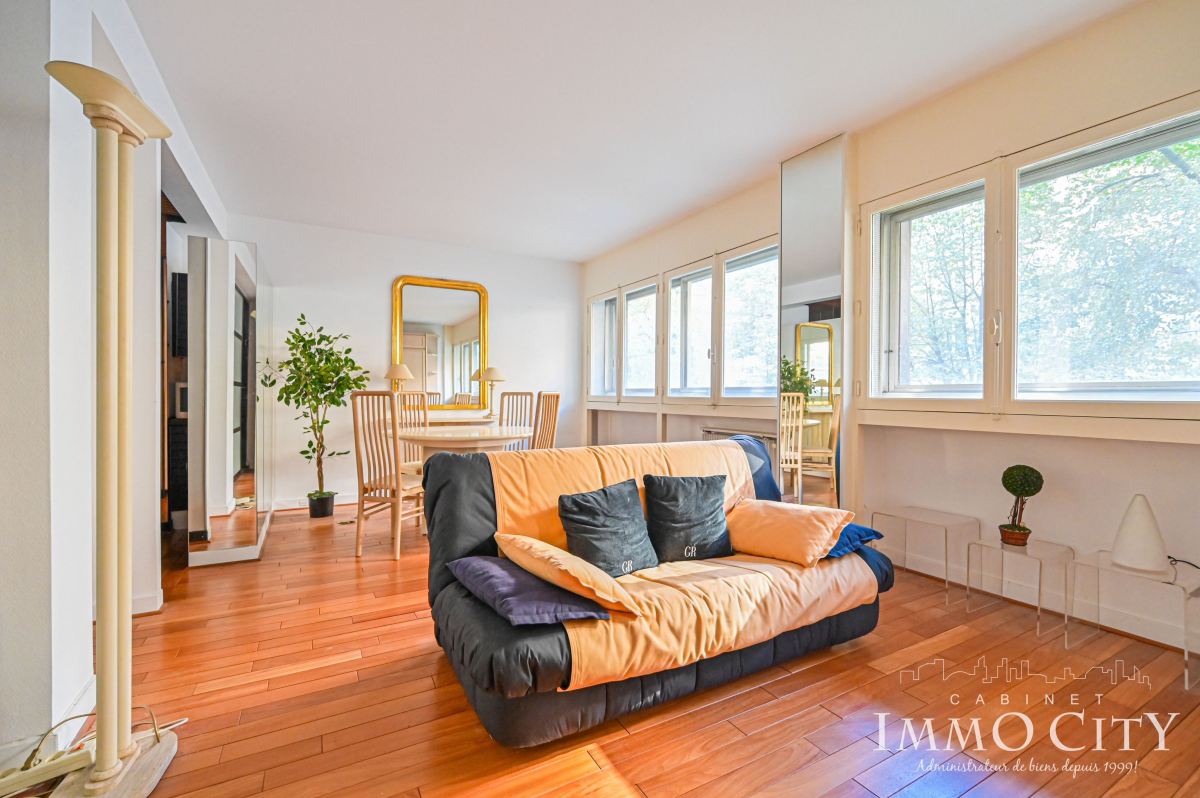 Location Appartement  1 pièce (studio) - 39.87m² 75015 Paris