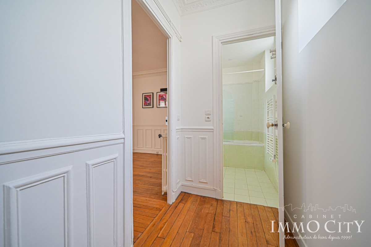 Location Appartement  2 pièces - 35.22m² 75016 Paris