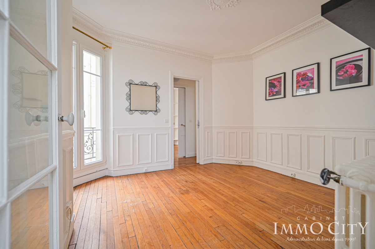 Location Appartement  2 pièces - 35.22m² 75016 Paris