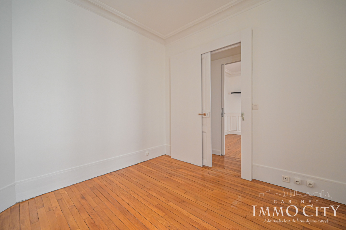 Location Appartement  2 pièces - 35.22m² 75016 Paris