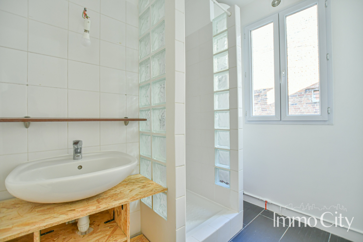 Location Appartement  2 pièces - 40.21m² 75014 Paris