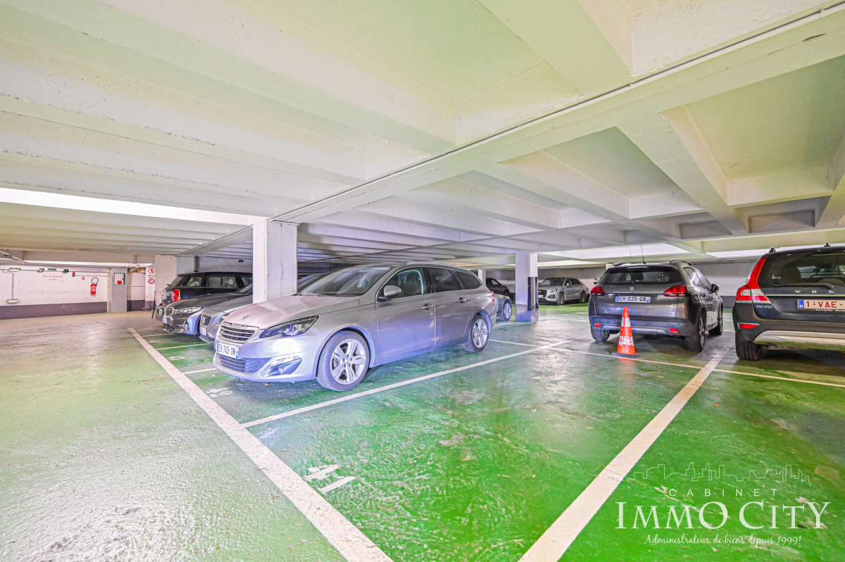 Vente Parking  - 10.24m² 75015 Paris