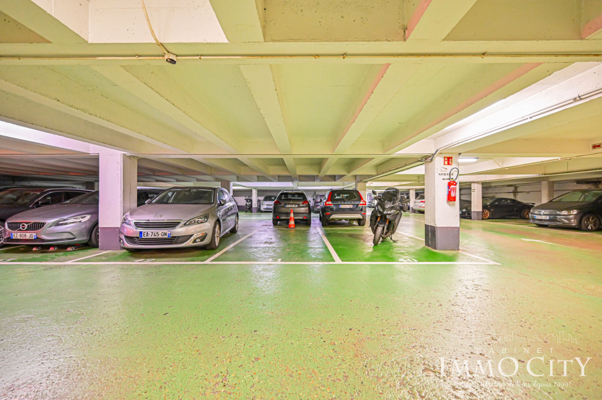 Vente Parking  - 10.24m² 75015 Paris
