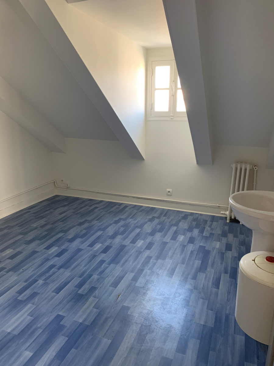 Location Appartement  4 pièces - 99.5m² 75007 Paris