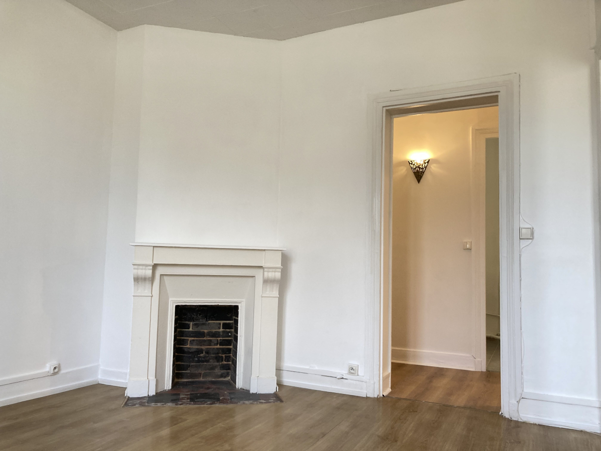 Location Appartement  2 pièces - 40.3m² 75015 Paris