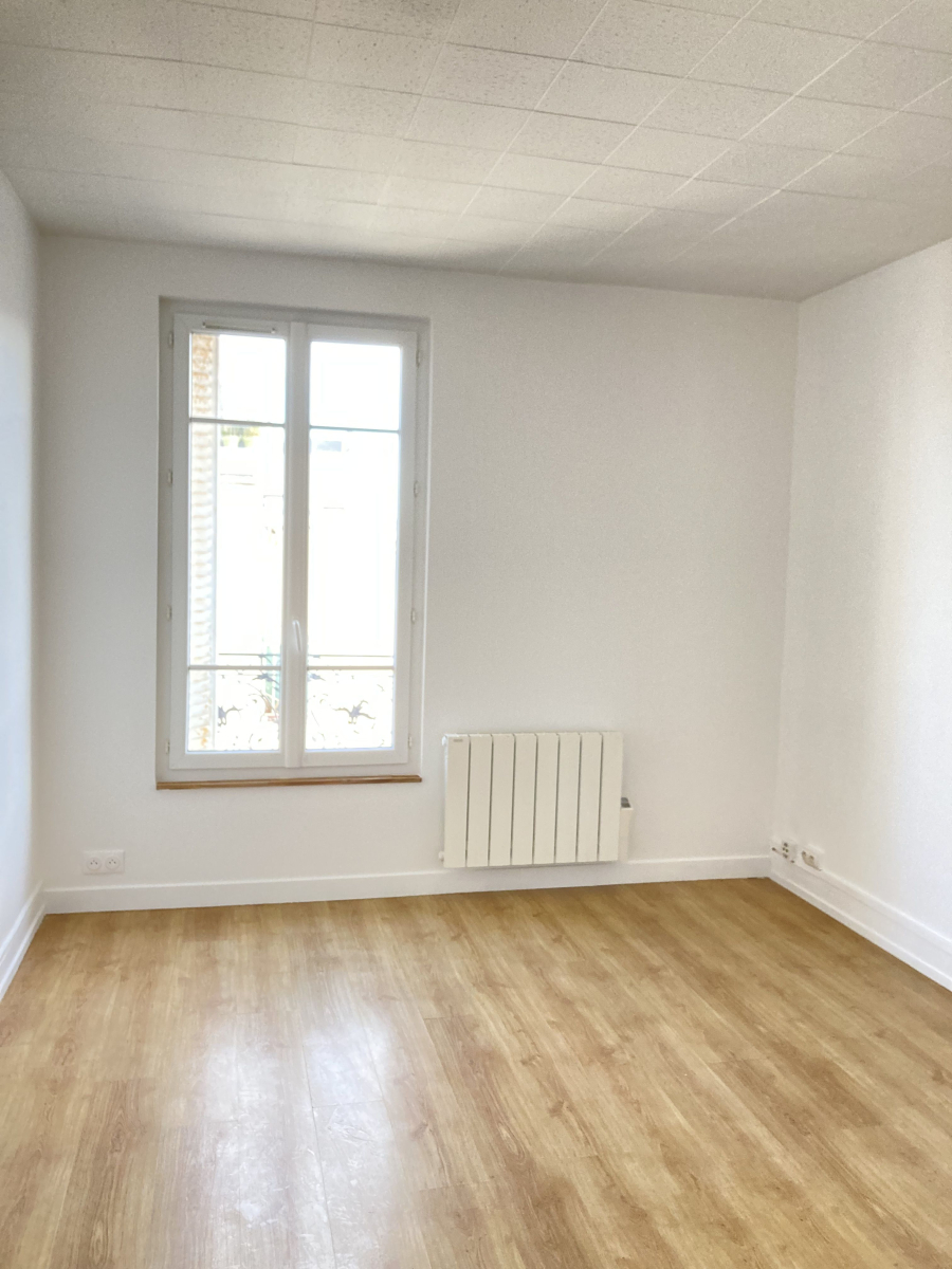 Location Appartement  2 pièces - 40.3m² 75015 Paris