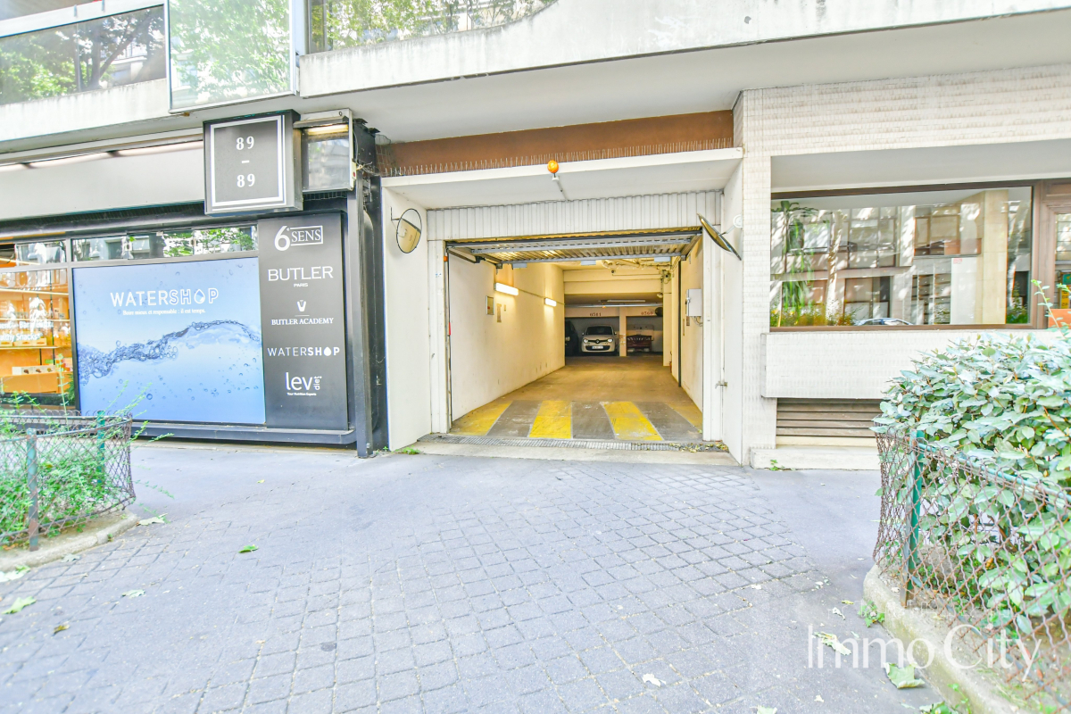 Location Parking  - 10.59m² 75015 Paris