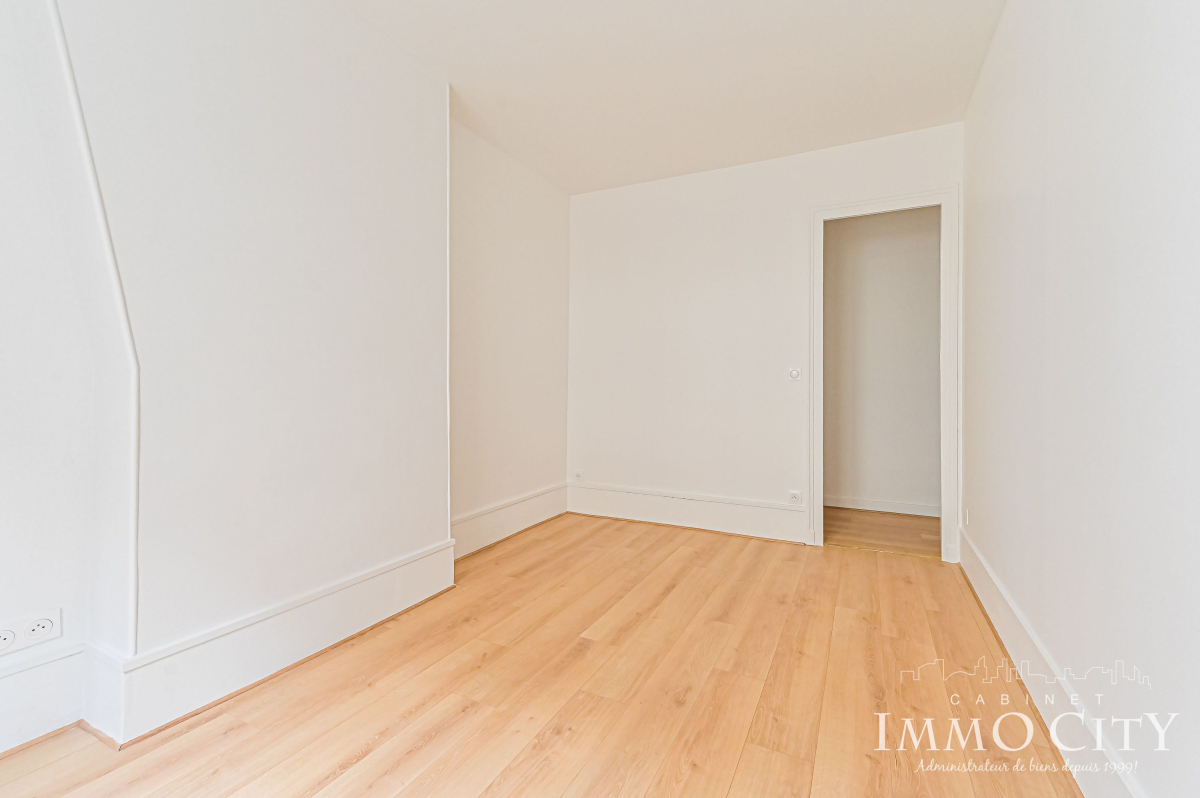 Location Appartement  3 pièces - 47m² 75015 Paris