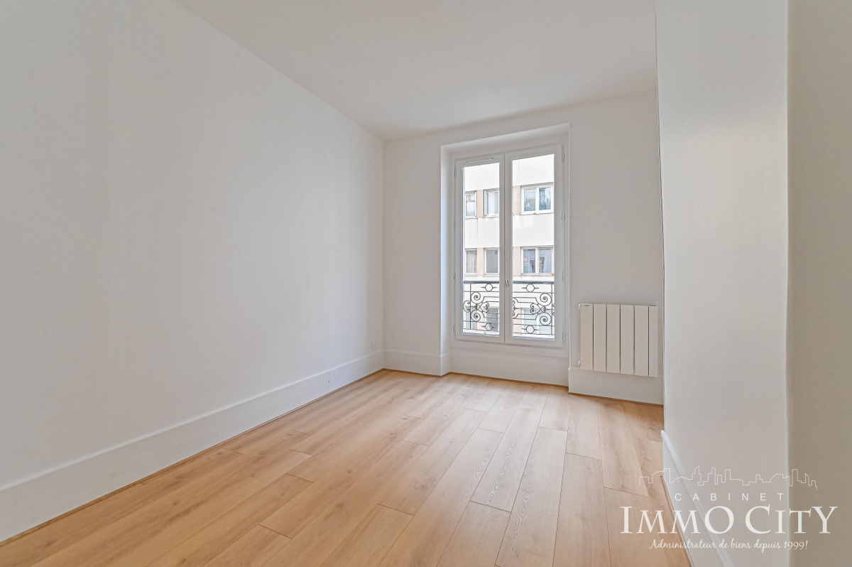 Location Appartement  3 pièces - 47m² 75015 Paris