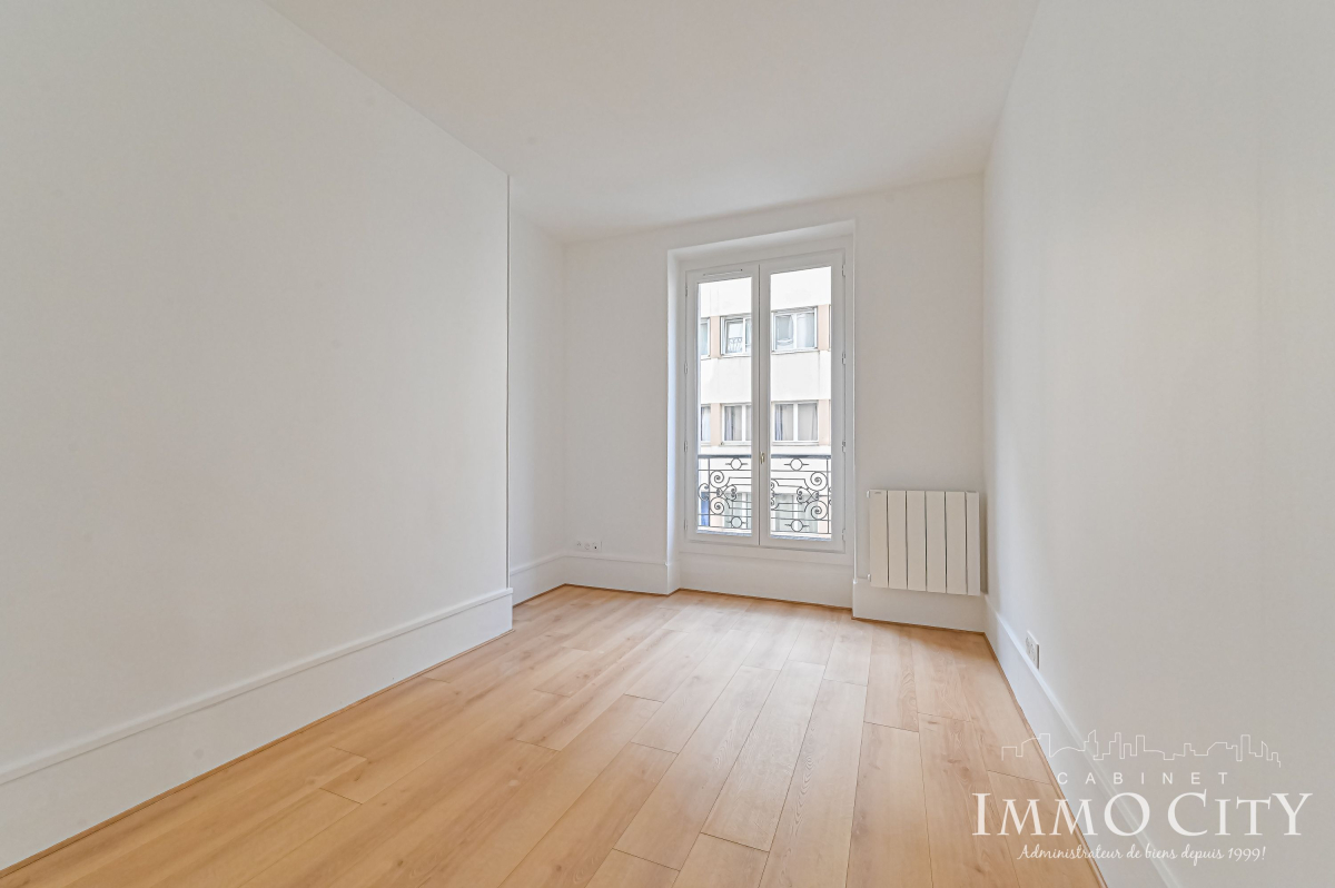 Location Appartement  3 pièces - 47m² 75015 Paris