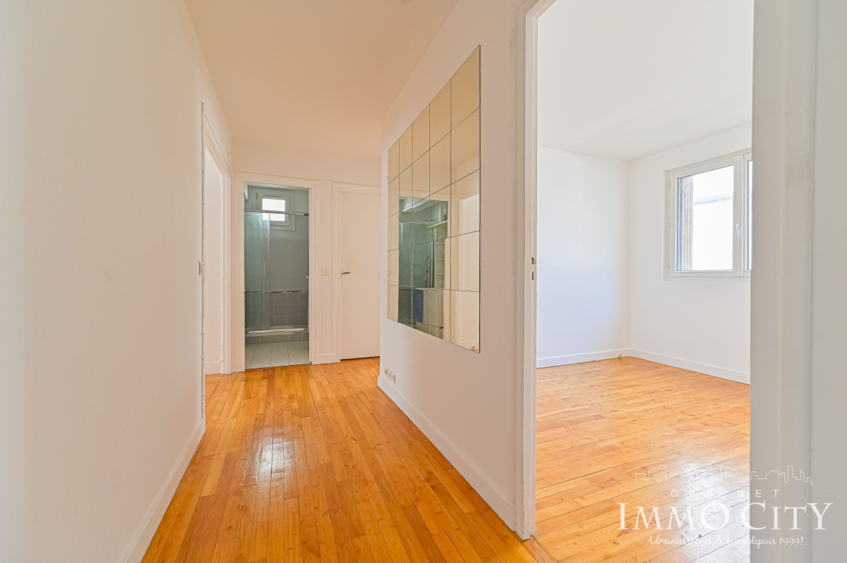 Location Appartement  - 53m² 75015 Paris