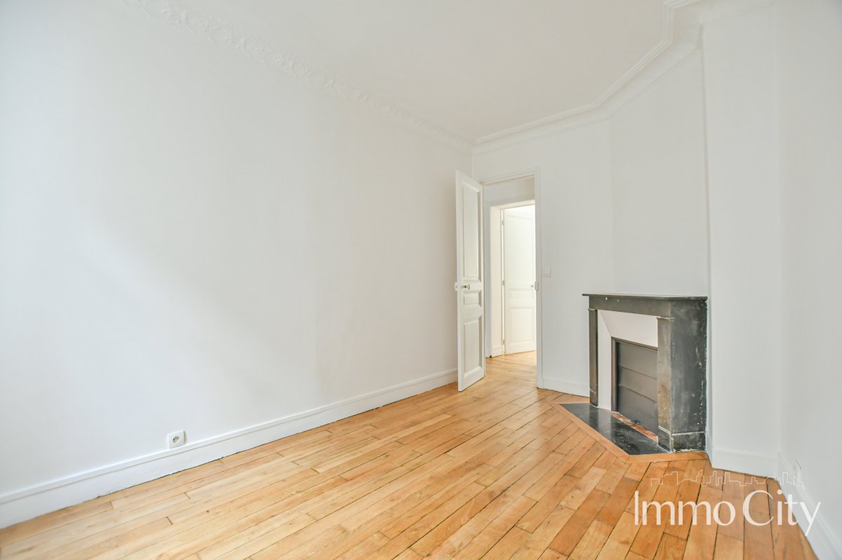 Location Appartement  3 pièces - 45.95m² 75012 Paris