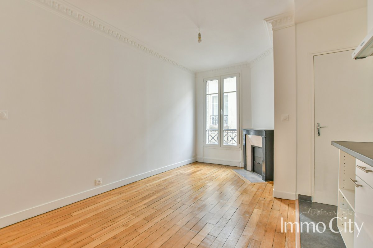 Location Appartement  3 pièces - 45.95m² 75012 Paris