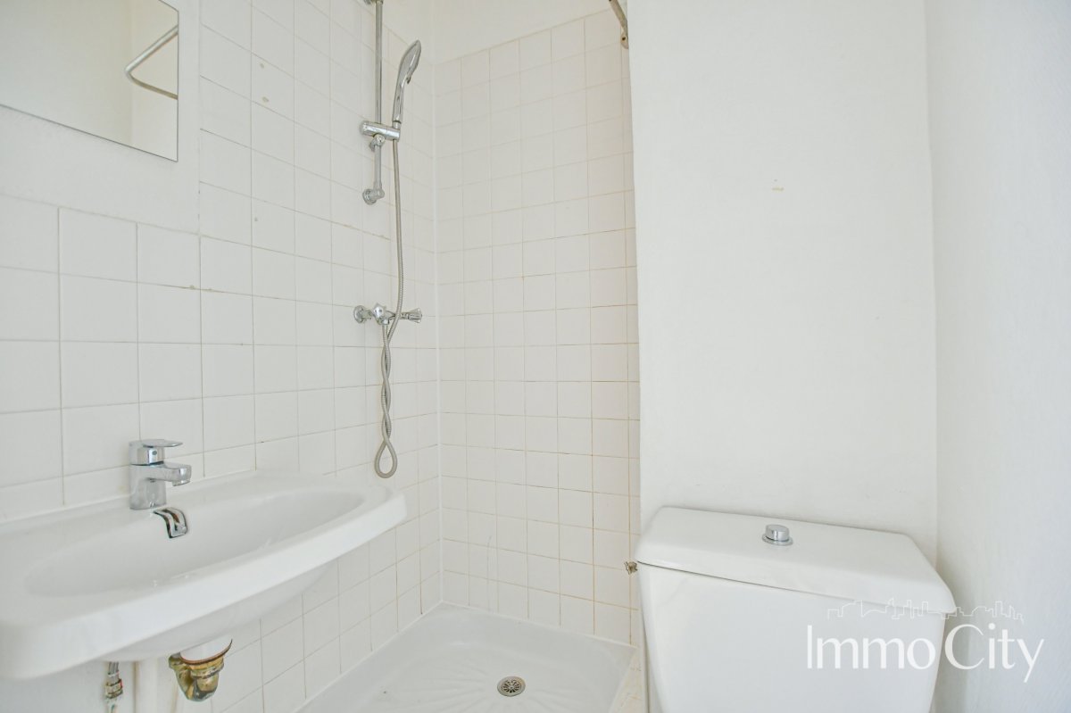 Location Appartement  1 pièce (studio) - 13m² 75007 Paris