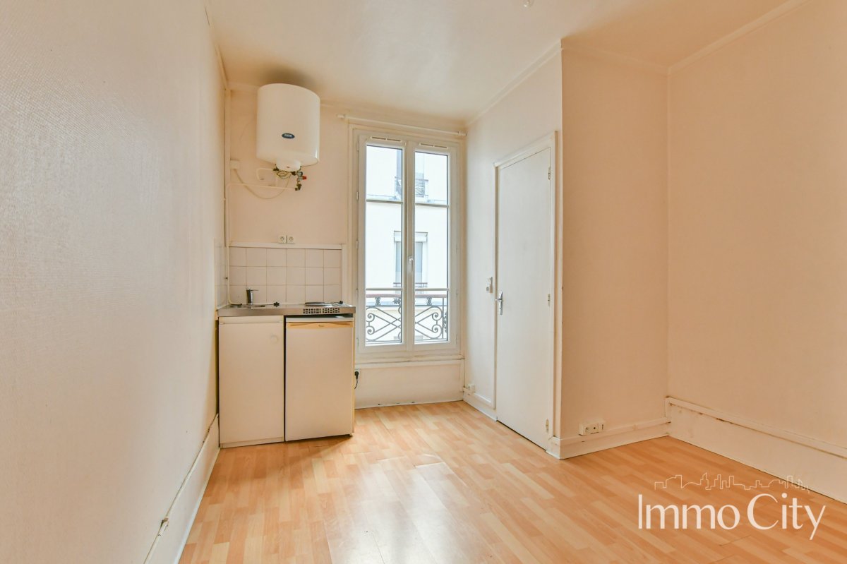 Location Appartement  1 pièce (studio) - 13m² 75007 Paris
