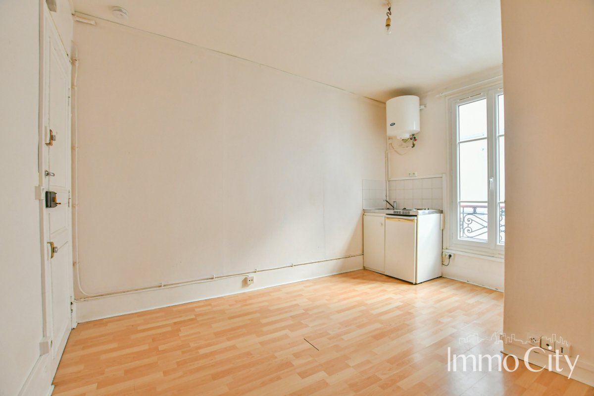 Location Appartement  1 pièce (studio) - 13m² 75007 Paris