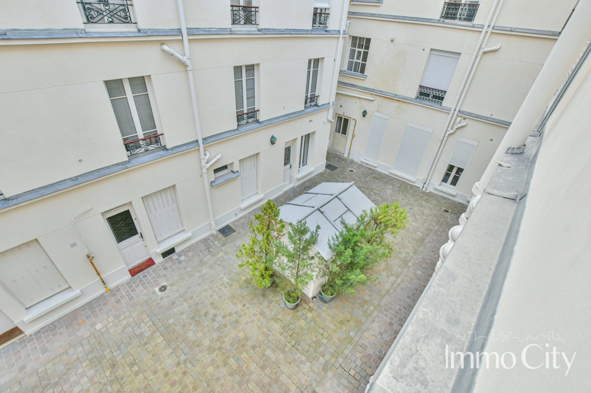 Location Appartement  1 pièce (studio) - 13m² 75007 Paris