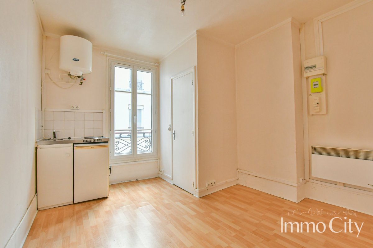 Location Appartement  1 pièce (studio) - 13m² 75007 Paris