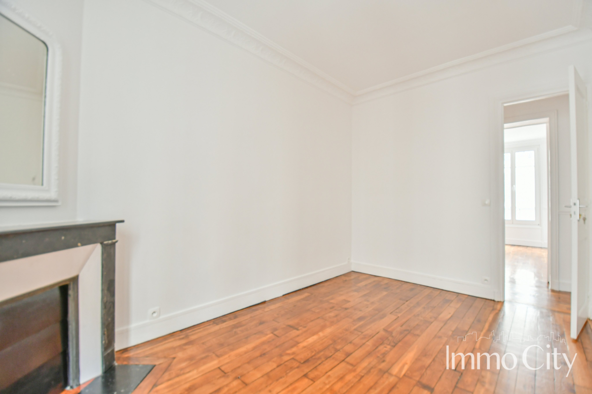 Location Appartement  3 pièces - 45.74m² 75012 Paris