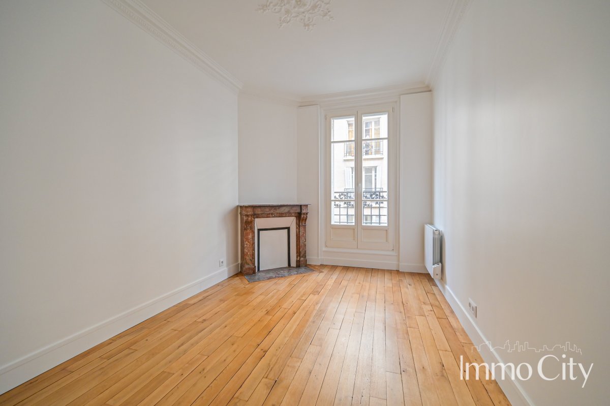 Location Appartement  3 pièces - 47.11m² 75012 Paris