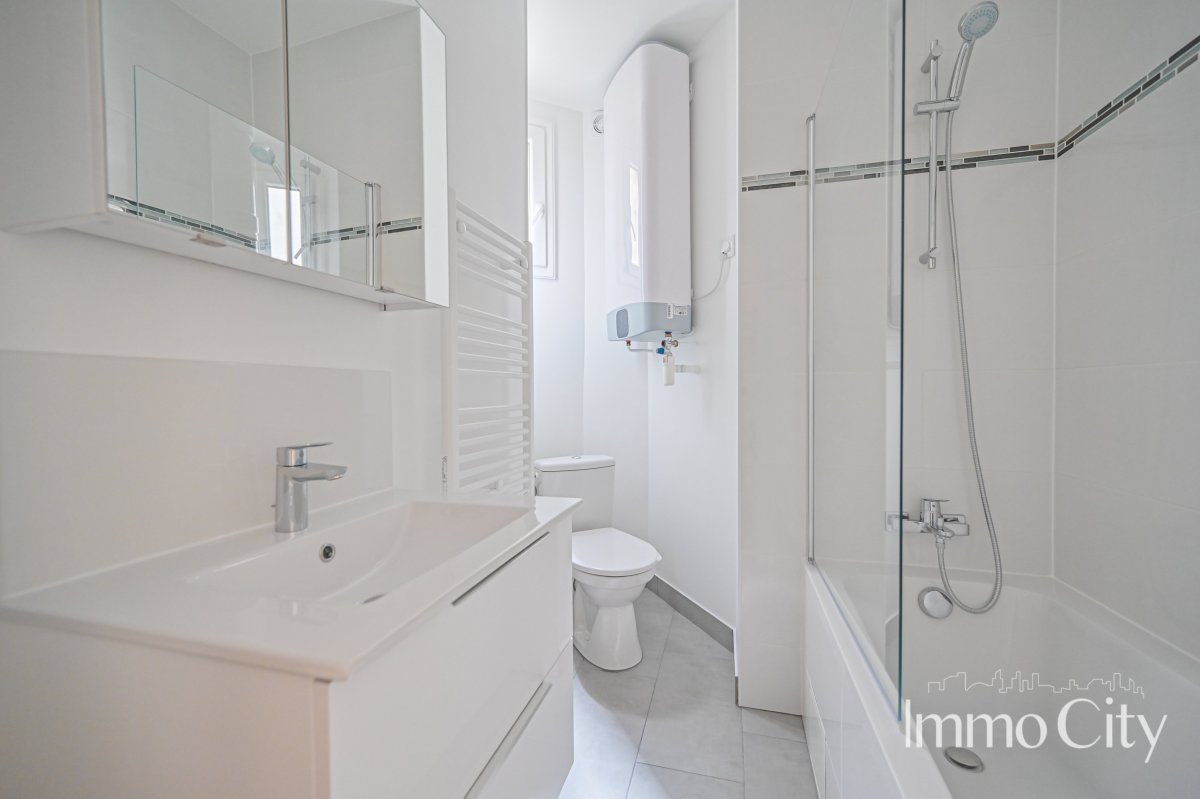 Location Appartement  3 pièces - 47.11m² 75012 Paris