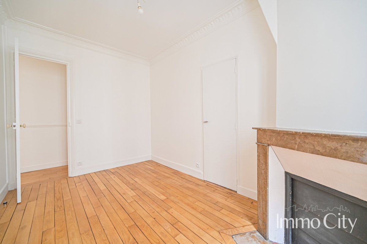 Location Appartement  3 pièces - 47.11m² 75012 Paris