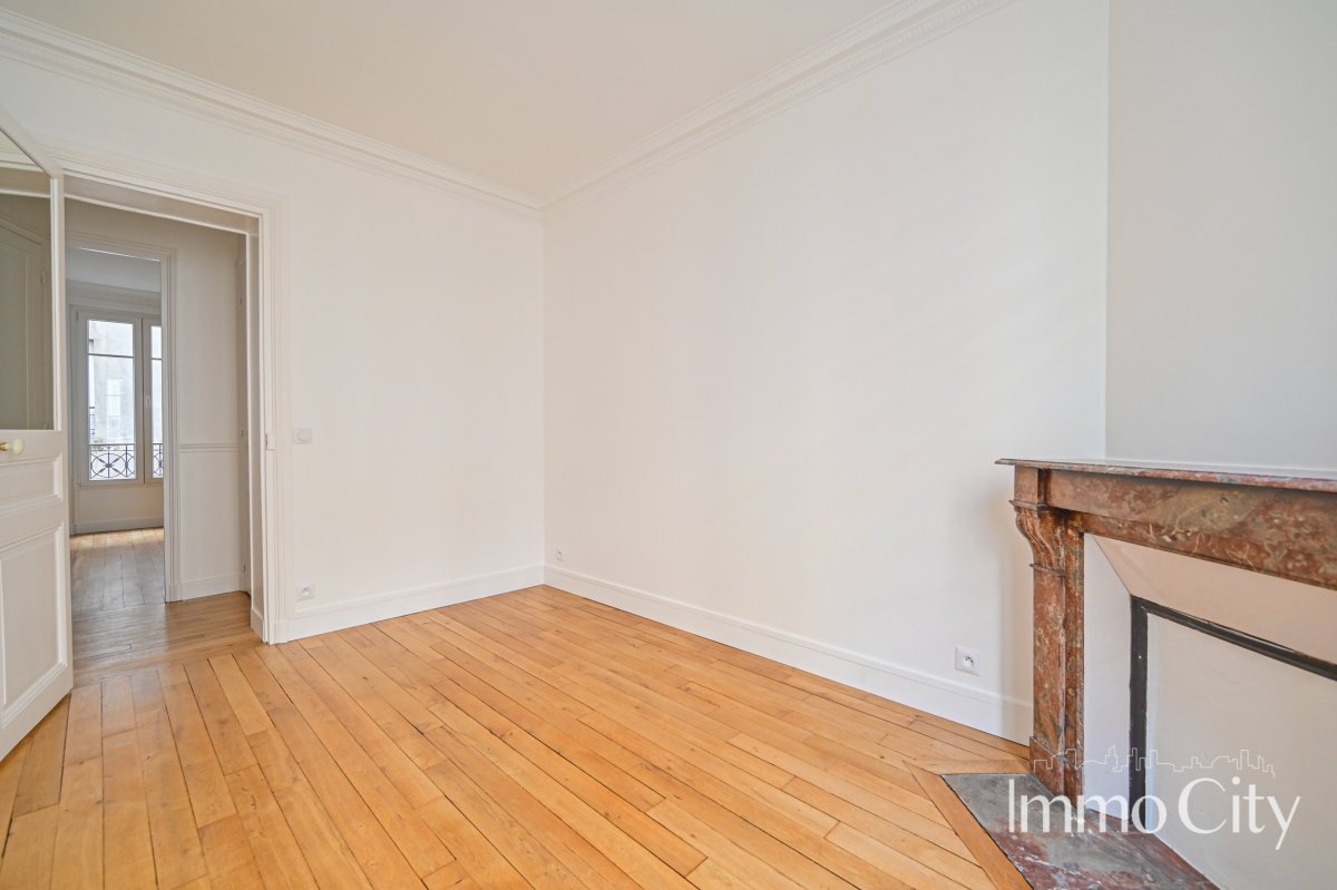 Location Appartement  3 pièces - 47.11m² 75012 Paris