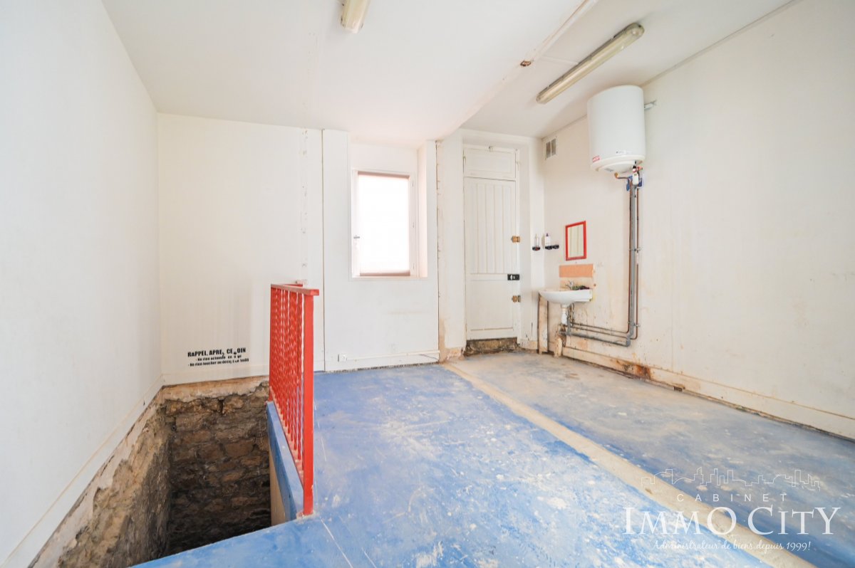 Location Local commercial  4 pièces - 117.57m² 75012 Paris