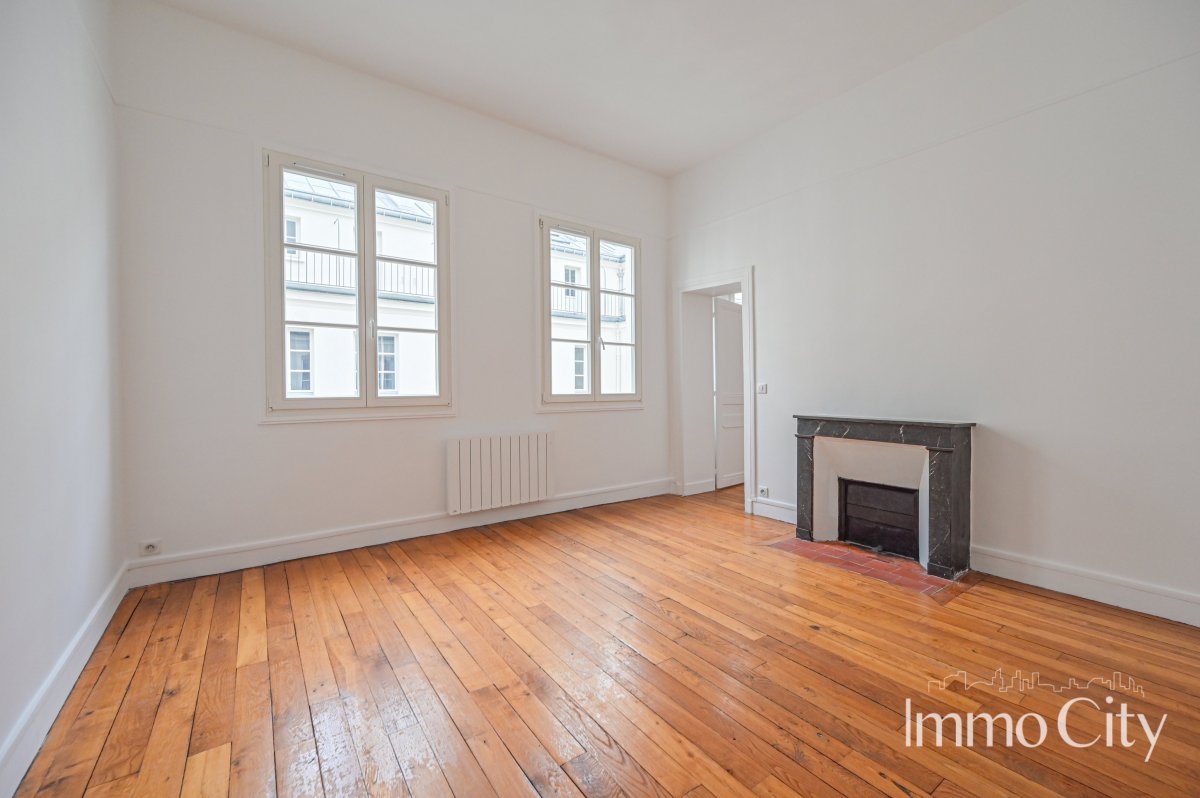 Location Appartement  3 pièces - 61.91m² 75009 Paris