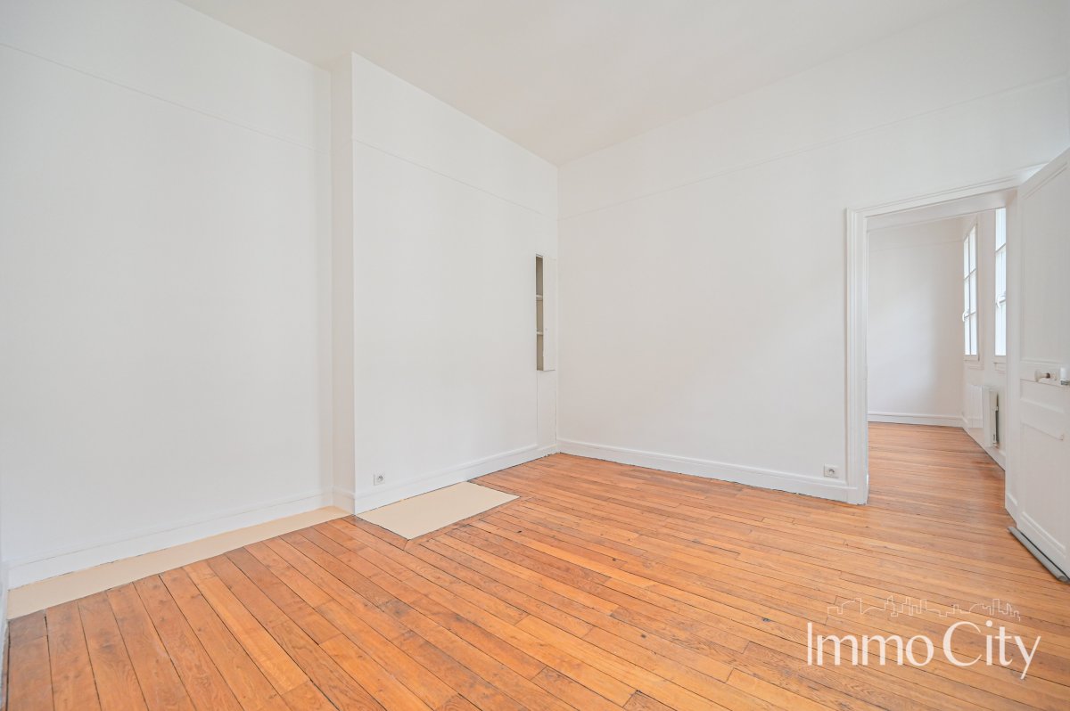 Location Appartement  3 pièces - 61.91m² 75009 Paris